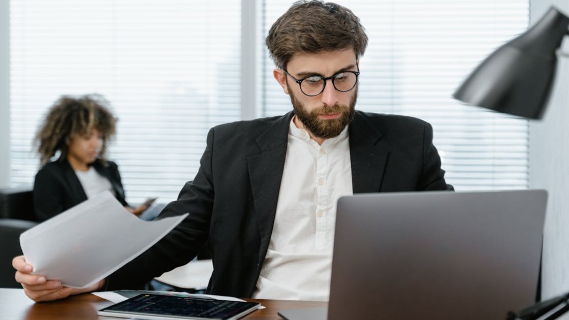Investment banker finding and comparing several companies in preparation for comps questions in the upcoming interview.